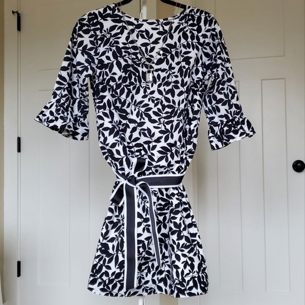 Isaac Mizrahi Pencil Black-And-White Dress. Size 4